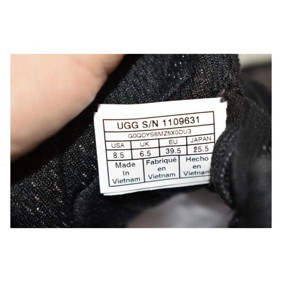 $180 UGG WOMENS HIGHLAND BLING SEQUIN STARS SNEAKER BOOT BLACK SUEDE 8.5 (DC10) - Picture 6 of 6